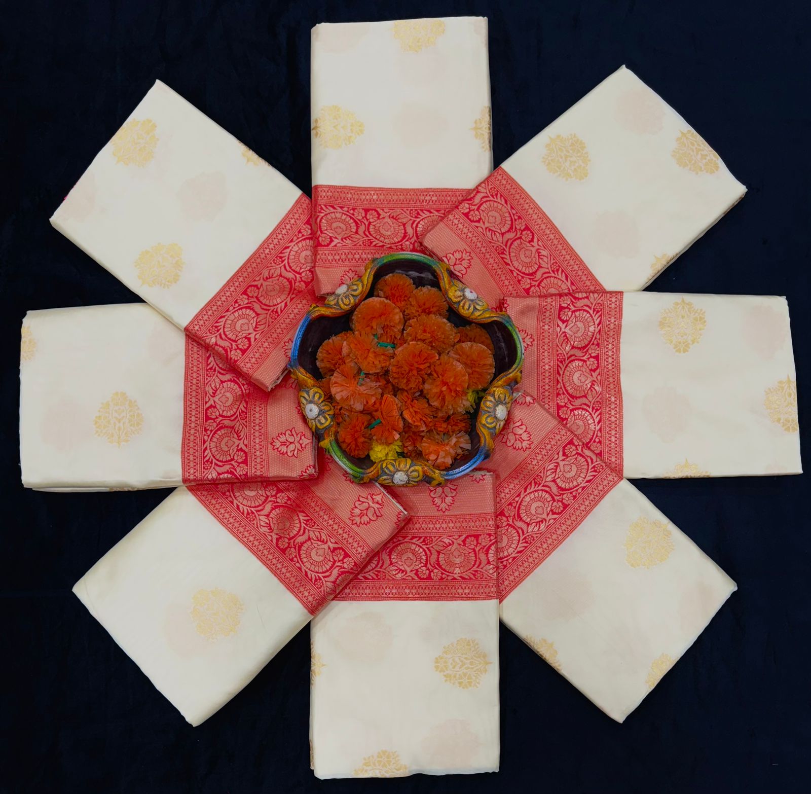 Women's Banarasi Style Pure Saree With Un-Stitched Blouse - Image 8