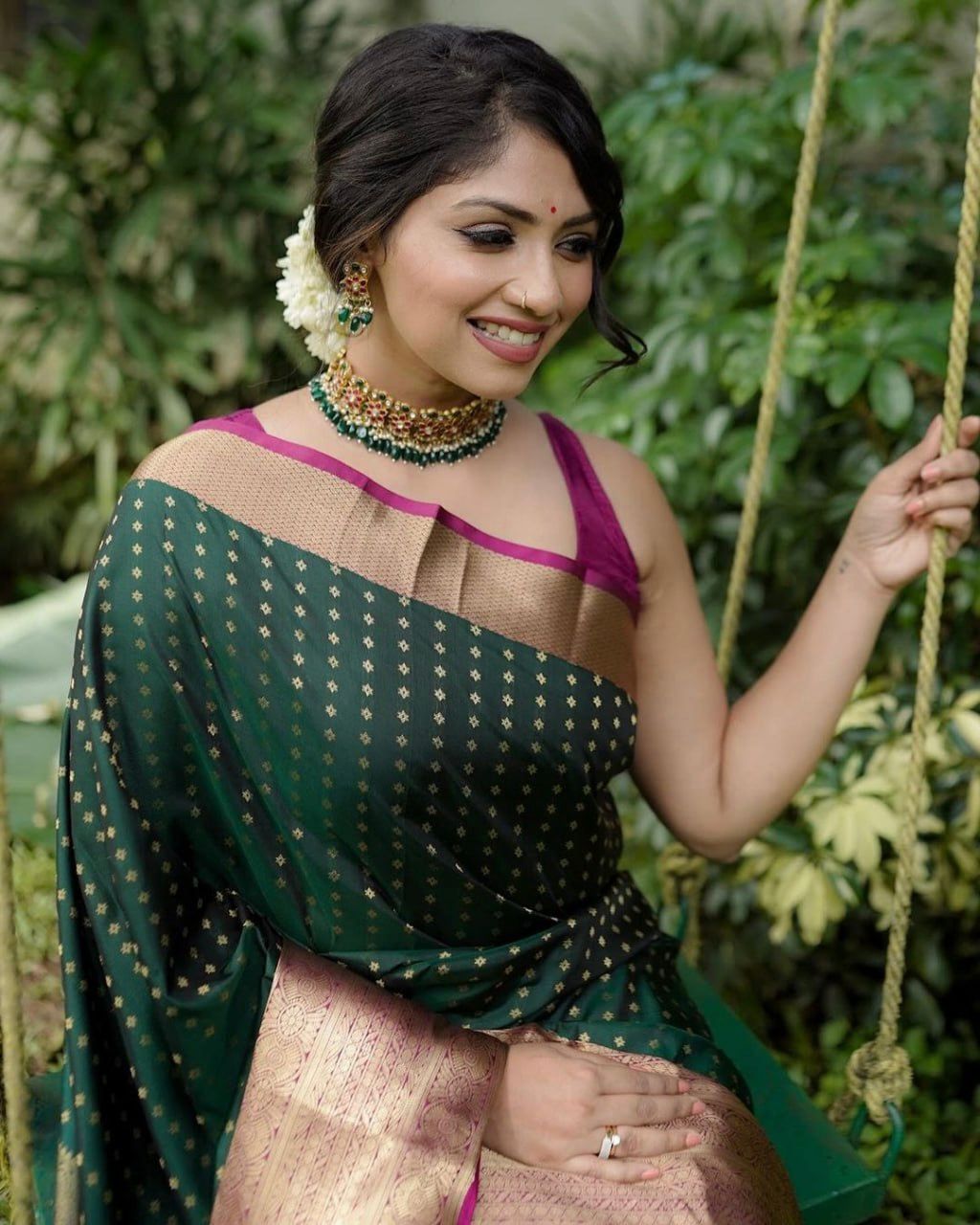 Women's Silk Saree with Unstitched Blouse Piece - Image 3