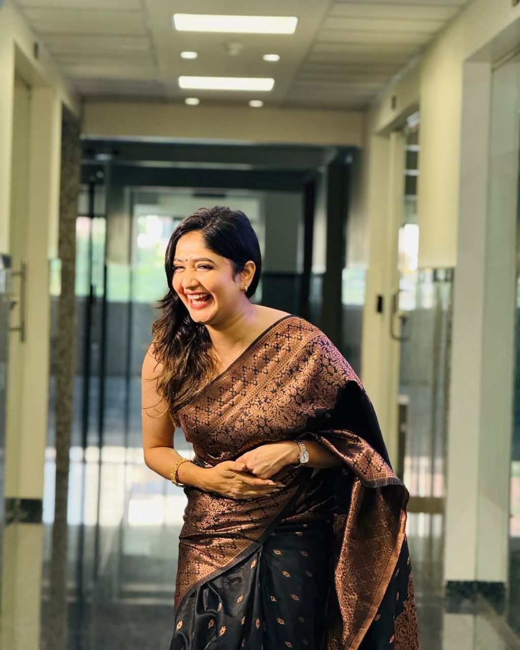 Kanchipuram Silk - Image 3