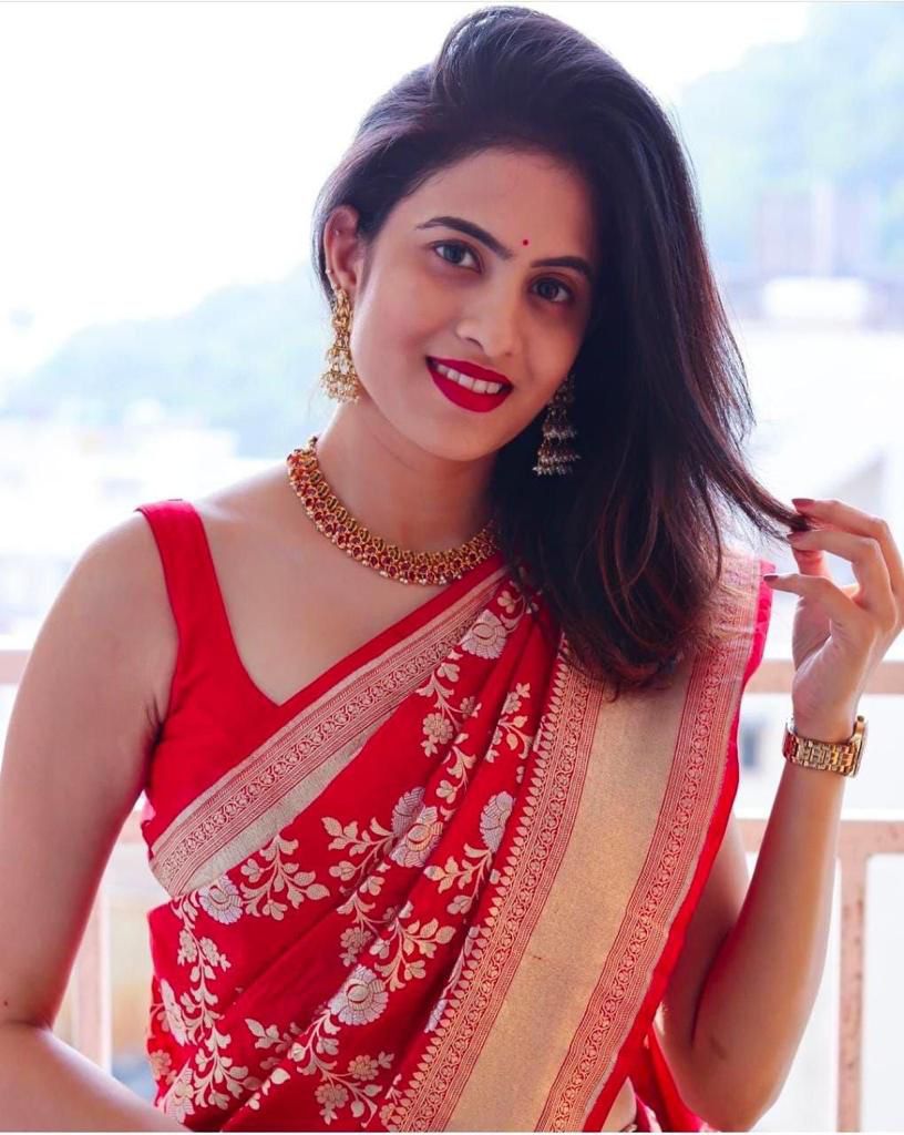 Ruby Silk Saree - Image 5